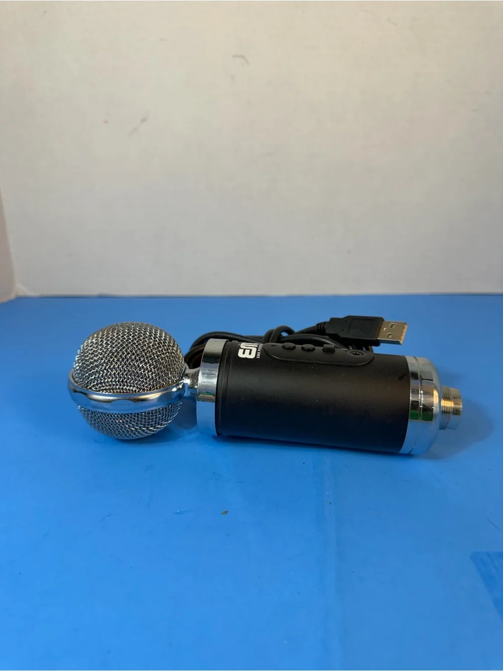 Professional Black USB Microphone - Desktop Recording Mic